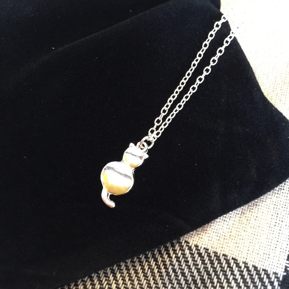 Super Cute Dainty Cat Necklace - Picture 3 of 6